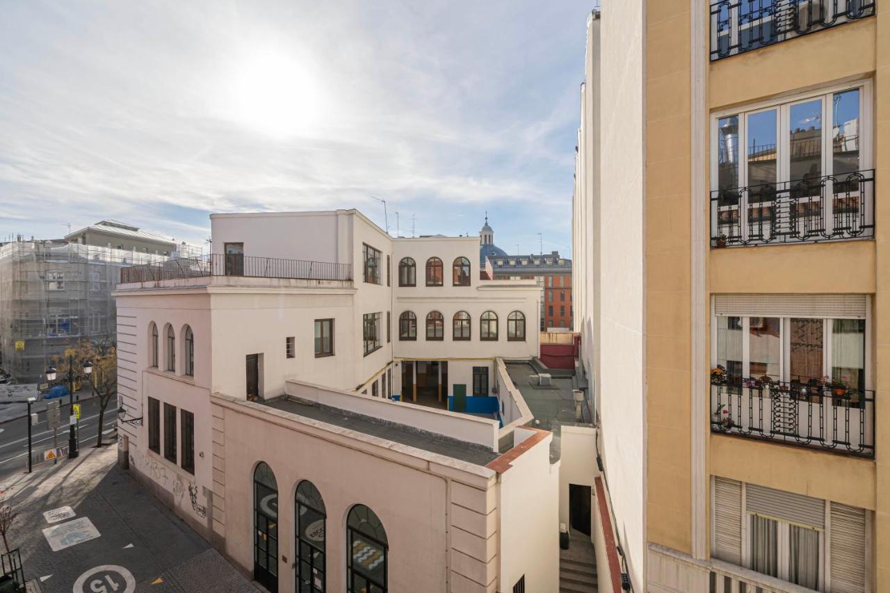 Flamenco Style Apartment Palacio Real, La Latina مدريد المظهر الخارجي الصورة